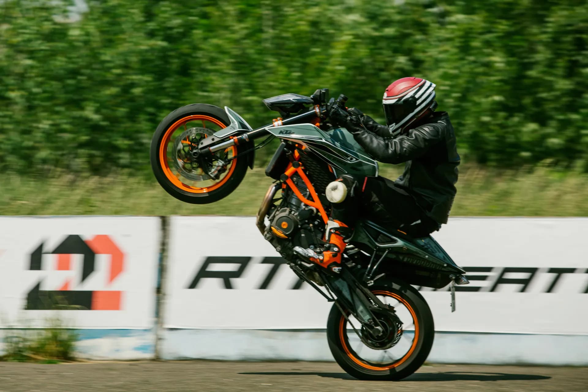 Пітбайки. Чому це найшвидший спосіб прокачатись як мотоцикліст?