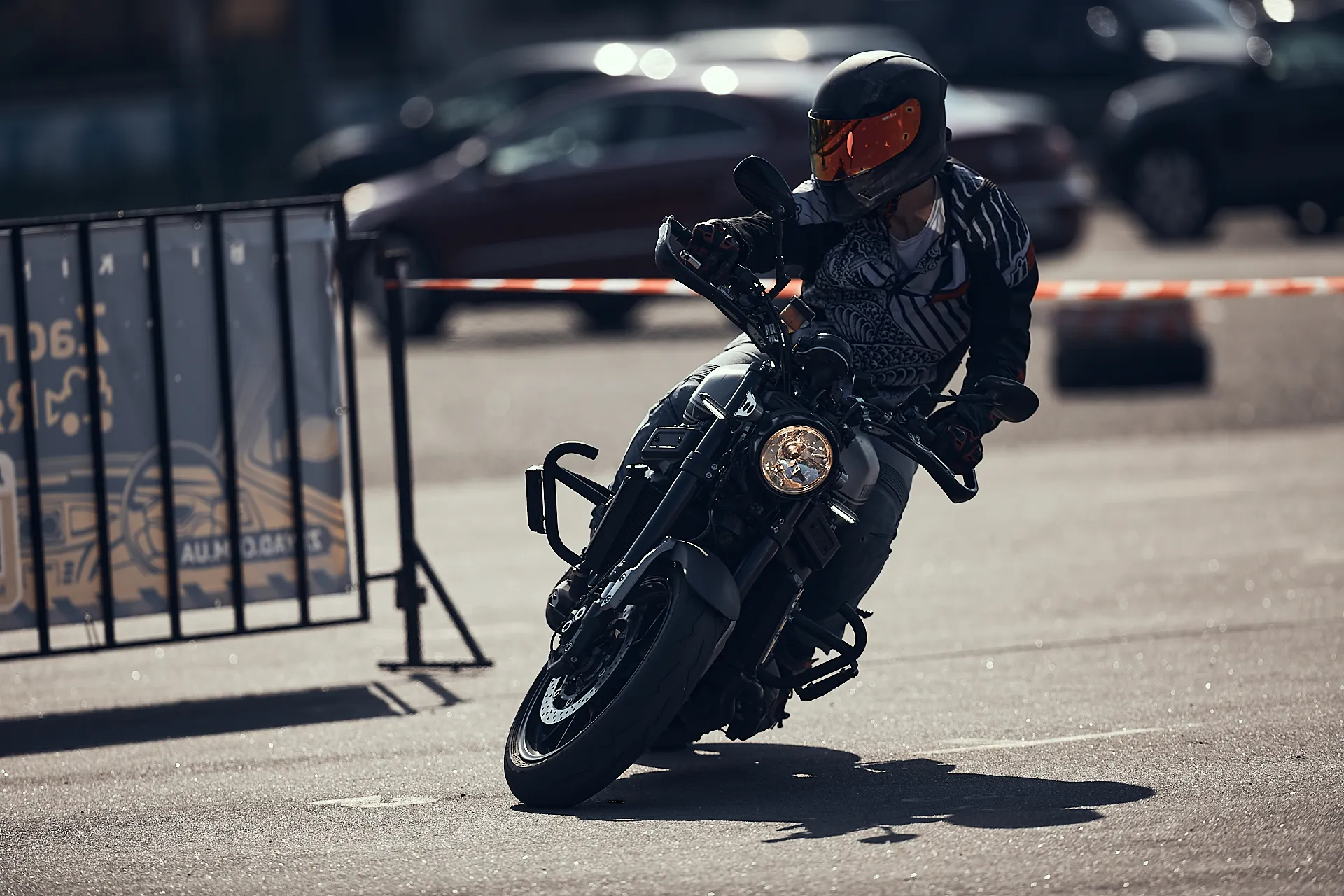 Міжряддя в заторах для мотоцикліста-новачка