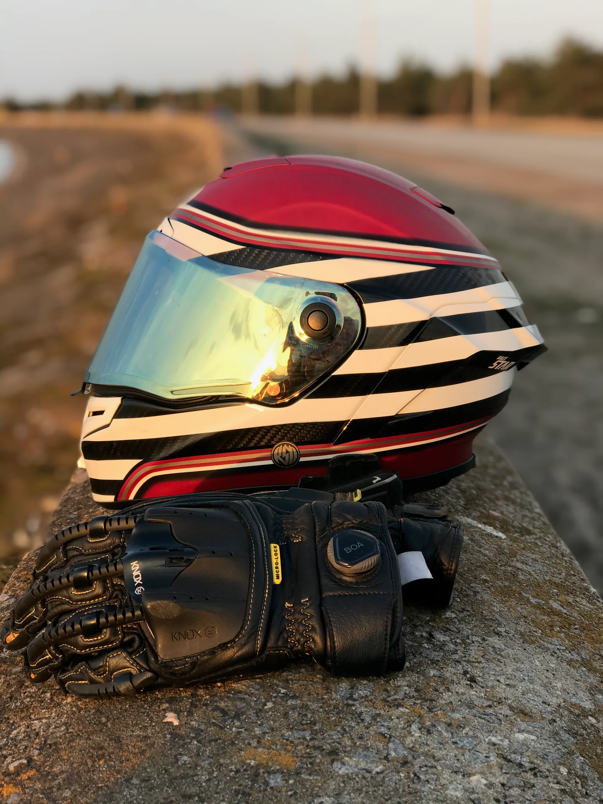 How to evade most common motorcycle city crash – Left turn. Blocker Variation