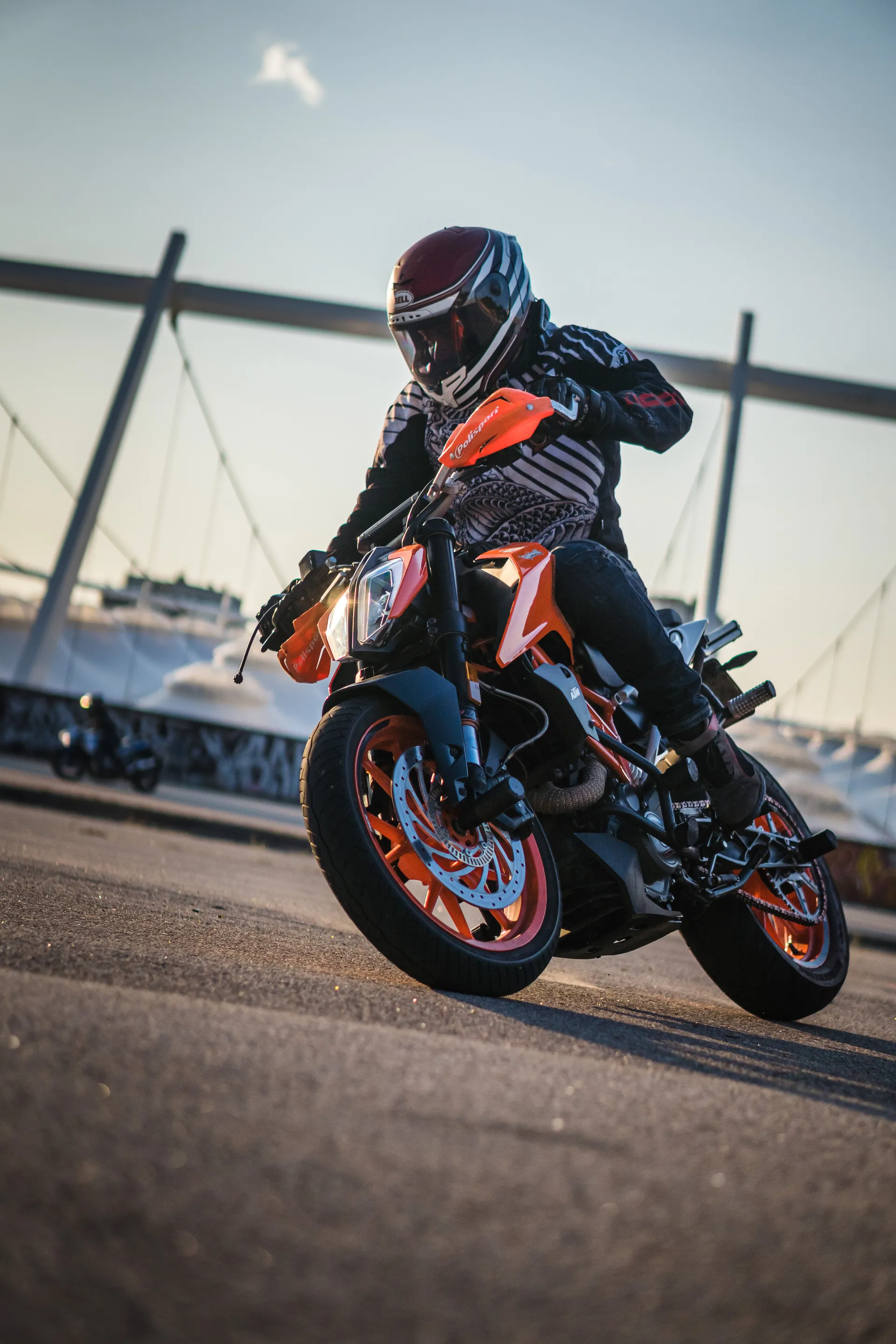 Принцип «Бачити далеко» для мотоцикліста